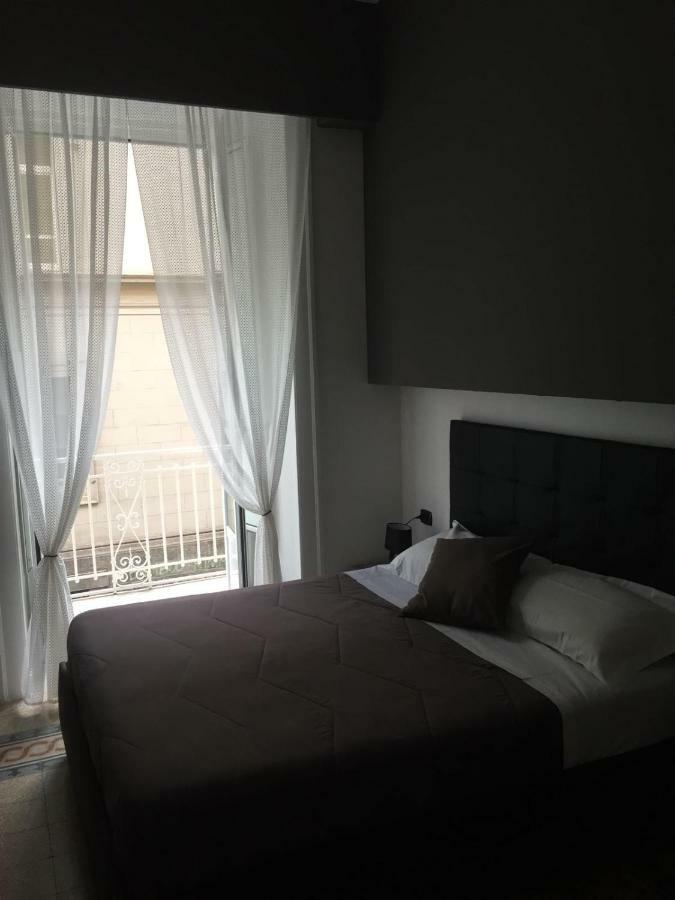 Mb95 - Mezzocannone Luxurious Bed&Breakfast Nápoles Exterior foto