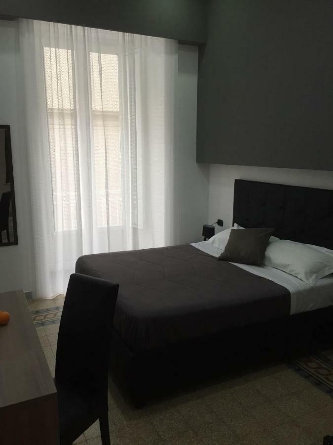 Mb95 - Mezzocannone Luxurious Bed&Breakfast Nápoles Exterior foto